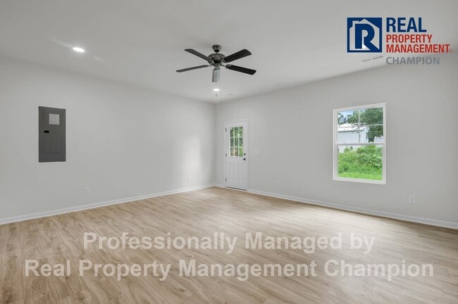 Building Photo - Newly Constructed 3 BD 2.5 BA w/Open Floor Plan