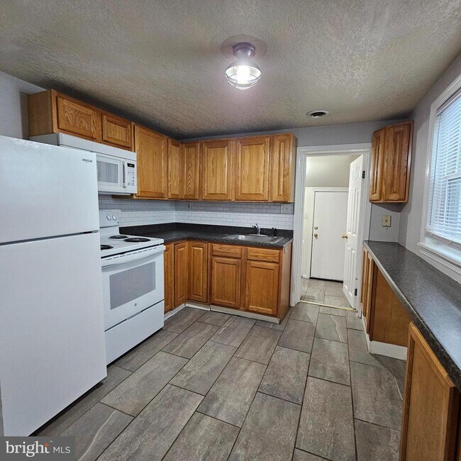 Foto del edificio - 3419 Chestnut Ave