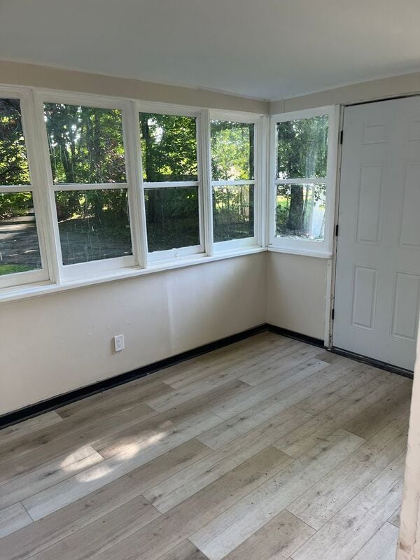 Building Photo - 170 Stonewood Ave