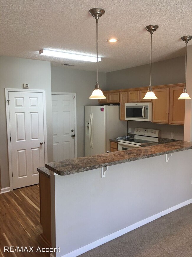 Foto del edificio - 3 br, 2.5 bath House - 795 Canyon Oak Lp