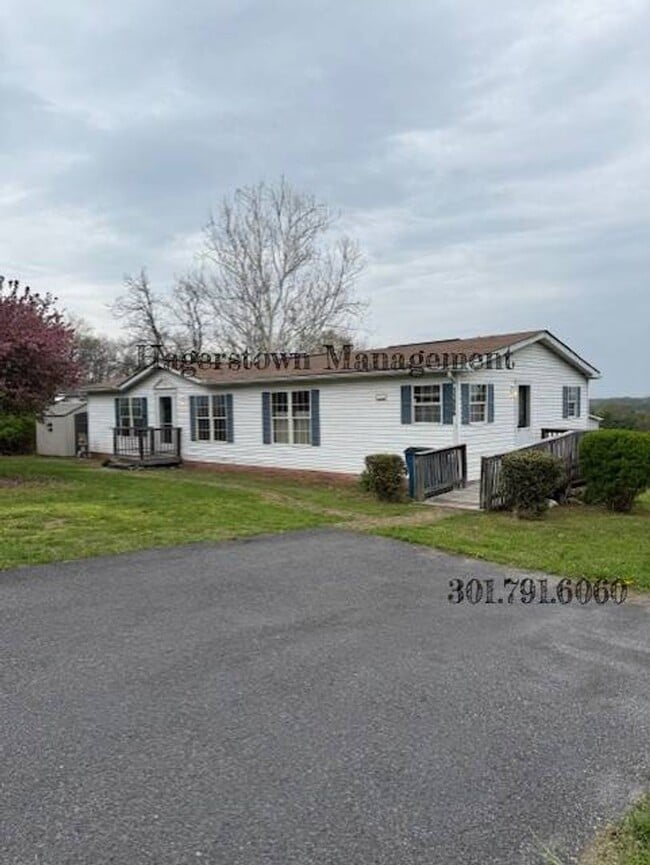 Building Photo - 11906 Heather Dr