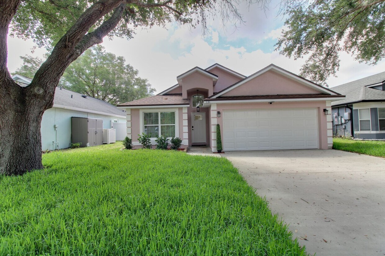 Photo - 131 Andrews Road - *Lake Front Pool Home - Available Now!*