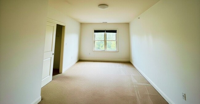 Master Bedroom - 391 Pleasant St