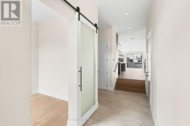 Building Photo - 507 Edison Ave