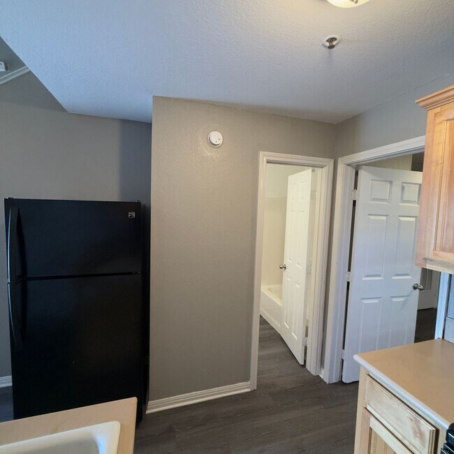 Foto del edificio - $500 Off 1st Full Month!* All Utilities In...