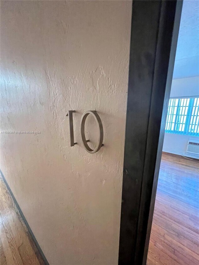 Foto principal - 920 Euclid Ave
