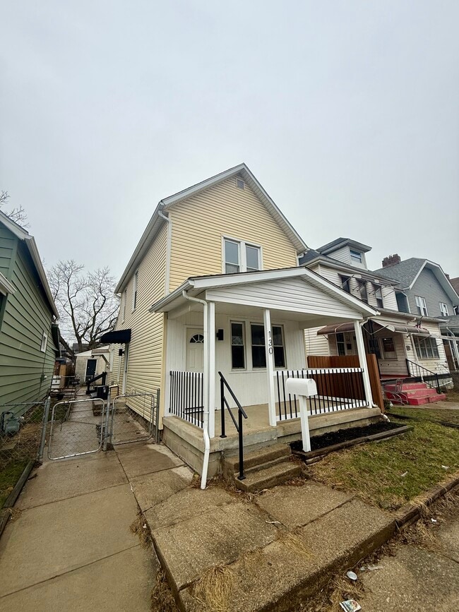 Building Photo - 130 E Woodrow Ave