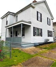 Building Photo - 216 Jacquette St