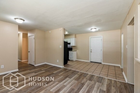 Building Photo - NOW AVAILABLE!  917 Blue Springs Dr, Pensa...