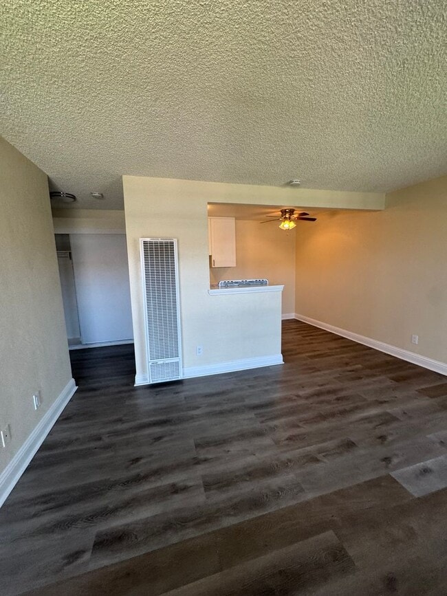 Building Photo - Welcome to SkyView Villa & Somerset Apartm...