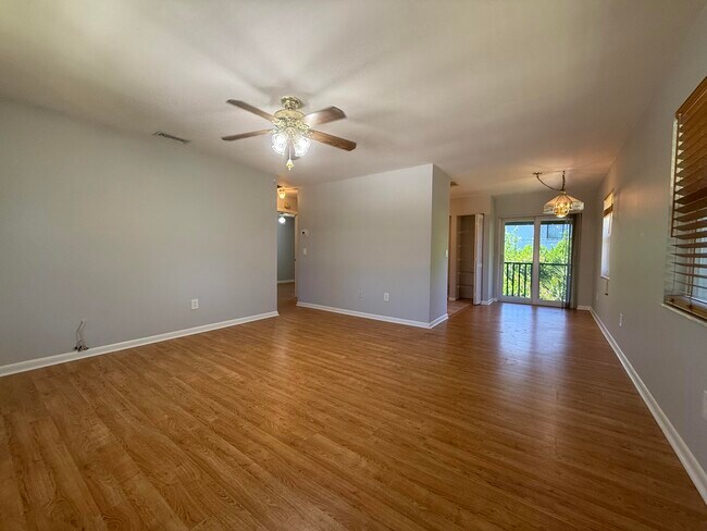 Building Photo - 2110 Spanish Trail
