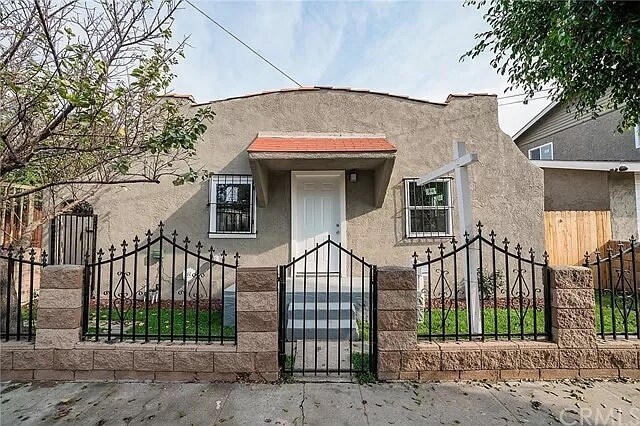 Foto principal - 8864 McKinley Ave