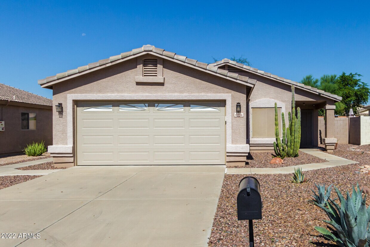 6956 S Russet Sky Way, Gold Canyon, AZ 85118 House Rental in Gold