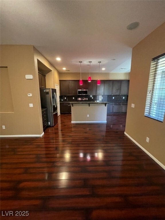 Foto del edificio - 6639 Rego Park Ct