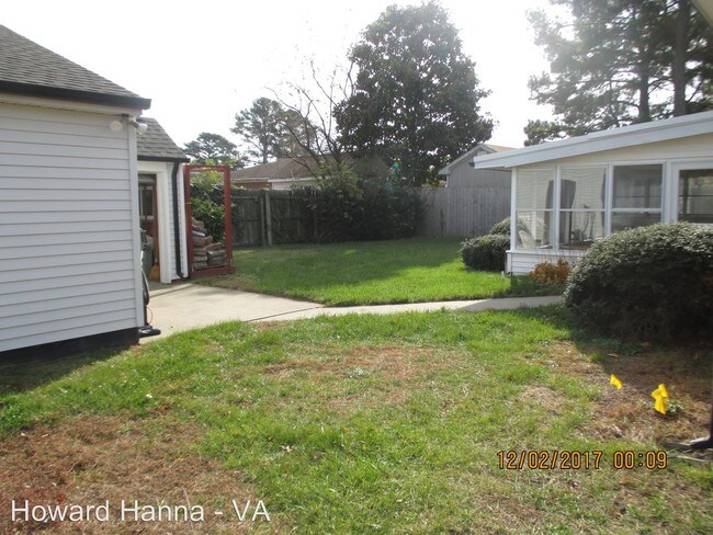 Building Photo - 3 br, 1.5 bath House - 8124 Jerrylee Drive