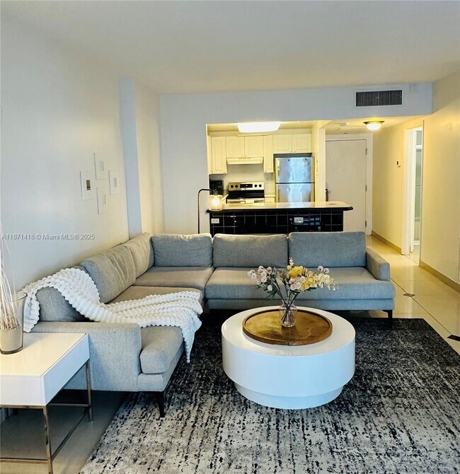 Foto del edificio - 2301 Collins Ave