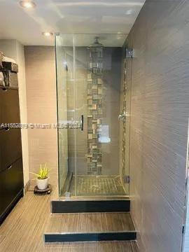 Building Photo - 2233 Calais Dr