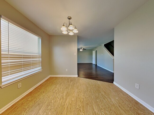 Foto del edificio - 10515 Berclair Dr