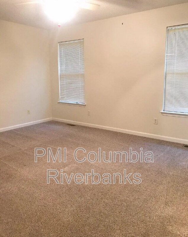 Building Photo - 1220 Parliament Lake Dr