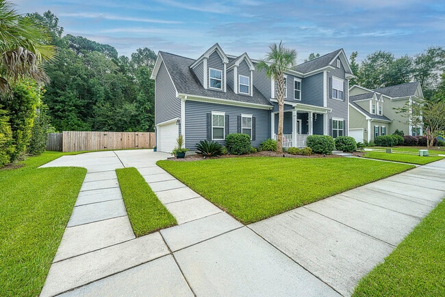 Building Photo - 2808 Ortega Dr