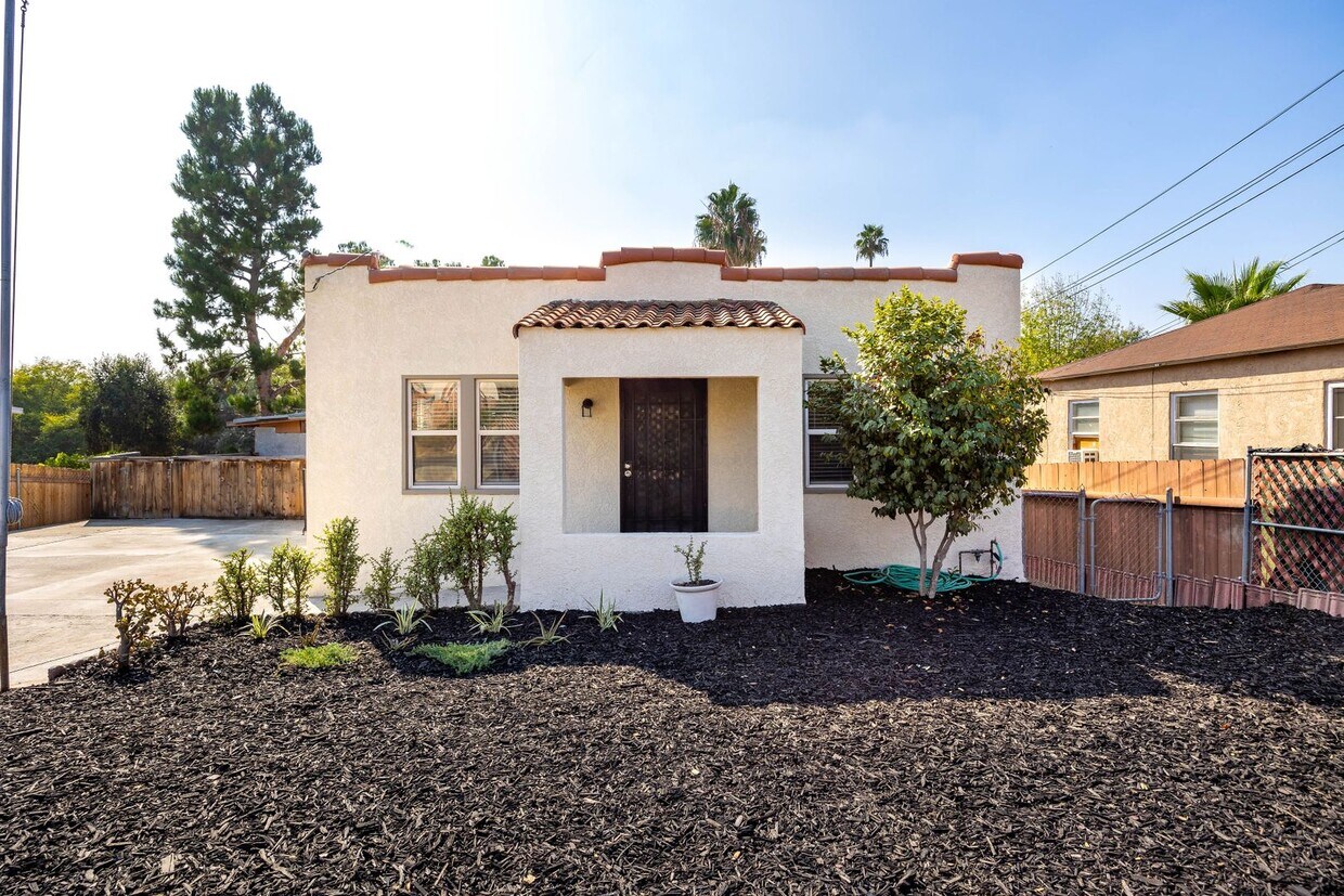 8655 Valencia St, Spring Valley, CA 91977 House Rental in Spring
