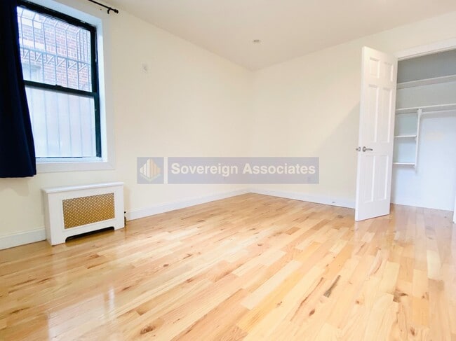Building Photo - 289 Convent Ave