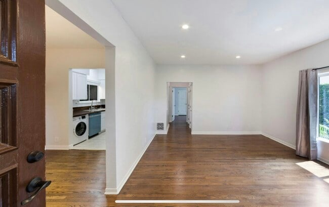 Foto del edificio - 934 N Ogden Dr