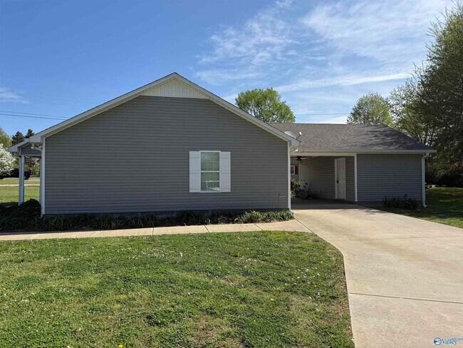 Foto del edificio - 30222 Fort Hampton St