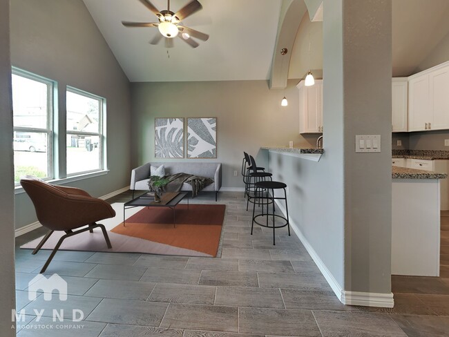 Building Photo - 16649 E Hammon