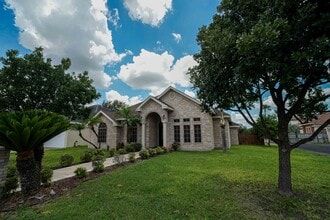Building Photo - 3344 Midlands Cir
