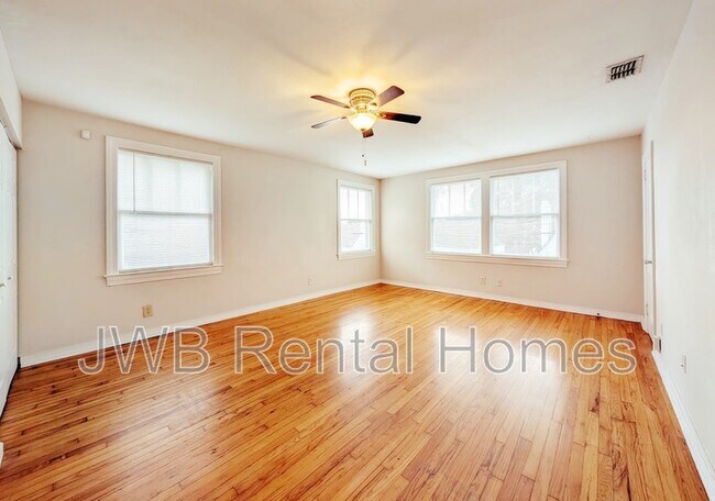 Building Photo - 2597 Haldumar Terrace
