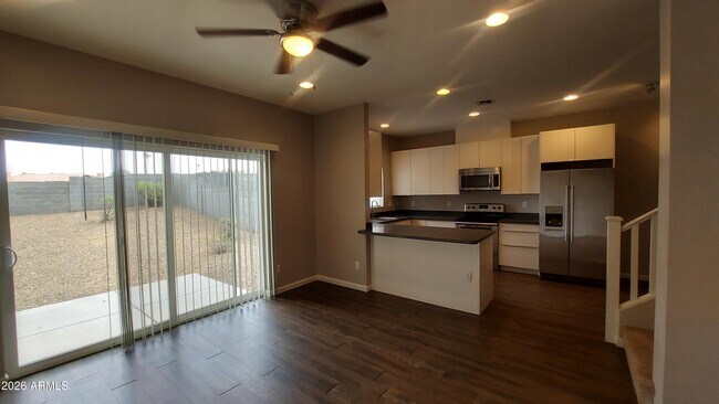 Building Photo - 1728 E Ocotillo Rd
