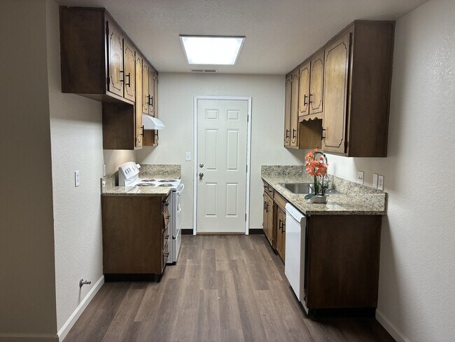 Building Photo - 2028 Kruger Dr