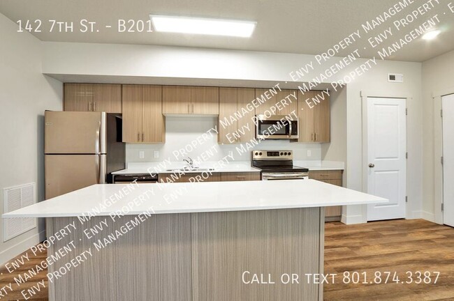 Foto del edificio - 142 7th St