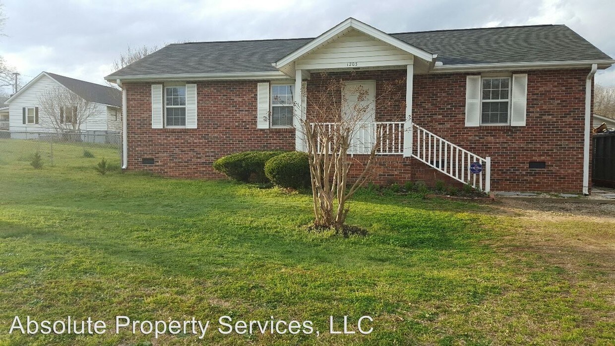1203 McKelvey Rd, Fountain Inn, SC 29644 House Rental in Fountain Inn