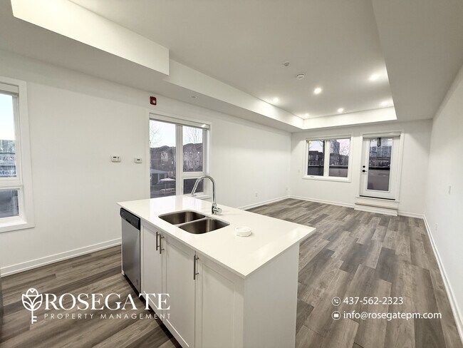 Building Photo - Bright Corner-Unit Townhouse with 3 Bedrooms & Private Outdoor Spaces in Scarborough