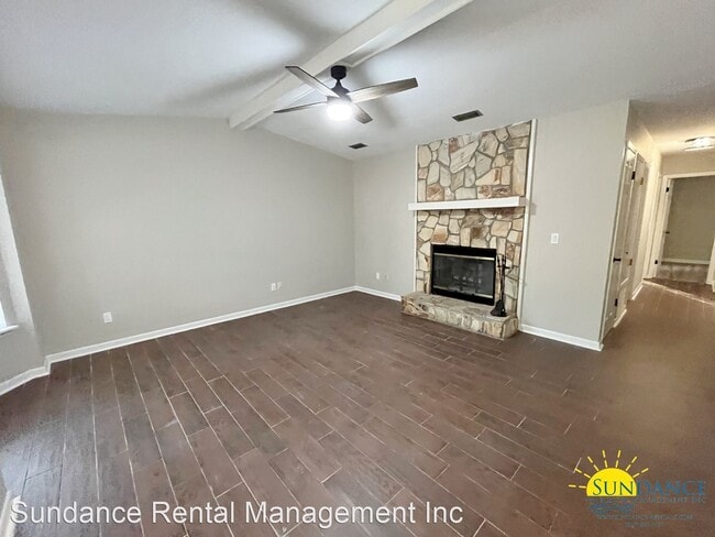 Building Photo - 3 br, 2 bath House - 1920 Redwood Avenue
