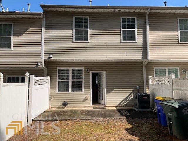 Building Photo - 1743 Heights Cir