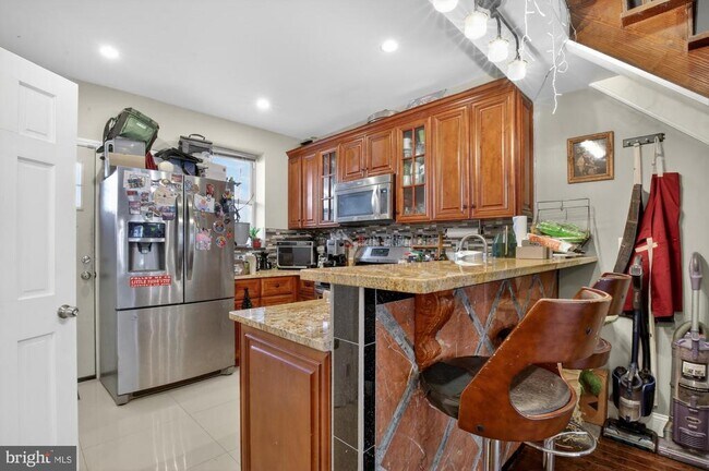 Foto del edificio - 1540 S Mole St