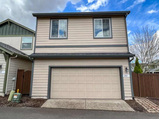 Building Photo - Enjoyable 4-Bed, 2.5-Bath Corner Lot Home in High-Tech Area!