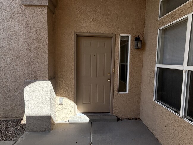 Foto del edificio - 9028 Lower Meadow Trail SW