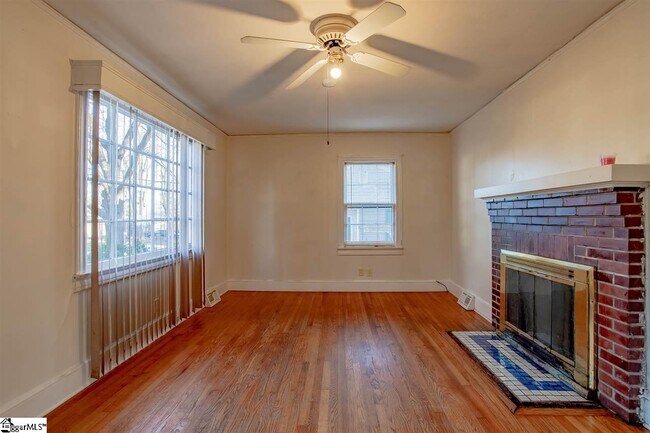 Building Photo - 18 Pinehurst St