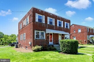 Building Photo - 3100 13th Rd S