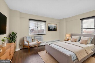 Building Photo - 2101 Chestnut St