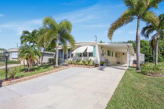 Foto del edificio - 8191 SE Homestead Ave