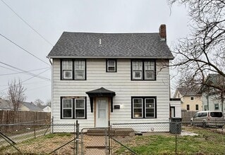 Building Photo - 519 S 9th St