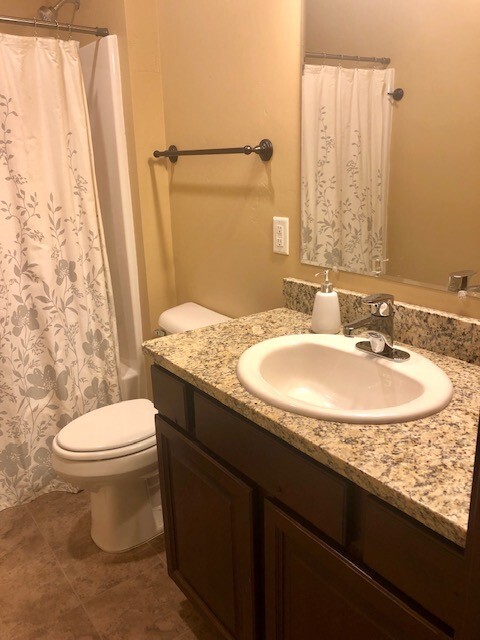 Foto del edificio - Charming 2 bedroom 2 bathroom Condo