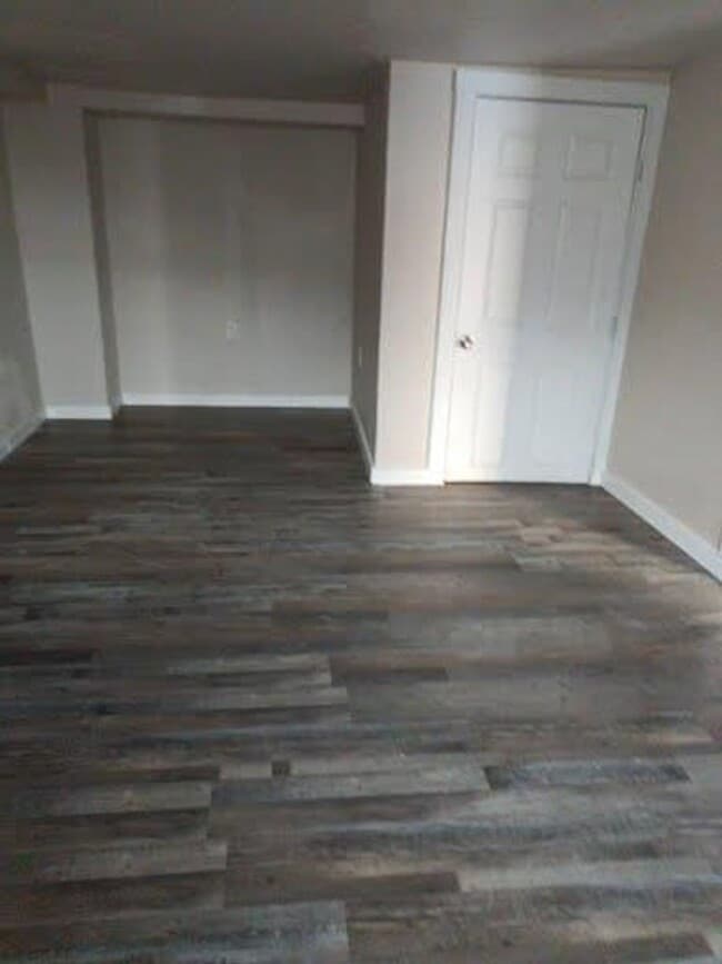 Building Photo - 4517 S Shields Blvd