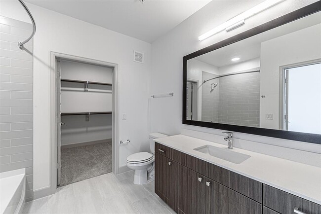 Foto del edificio - 17401 W Lake Houston Pkwy