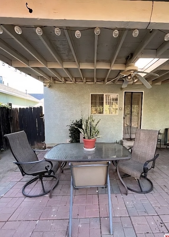 Foto del edificio - 7516 Whitaker Ave